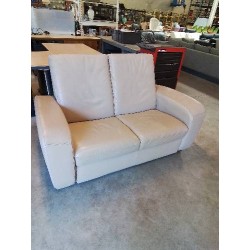 CANAPÉ CUIR  BEIGE 2 PLACES