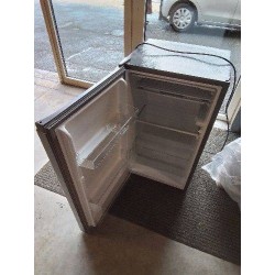 RÉFRIGÉRATEUR TOP PROLINE TTR94SL 94L
