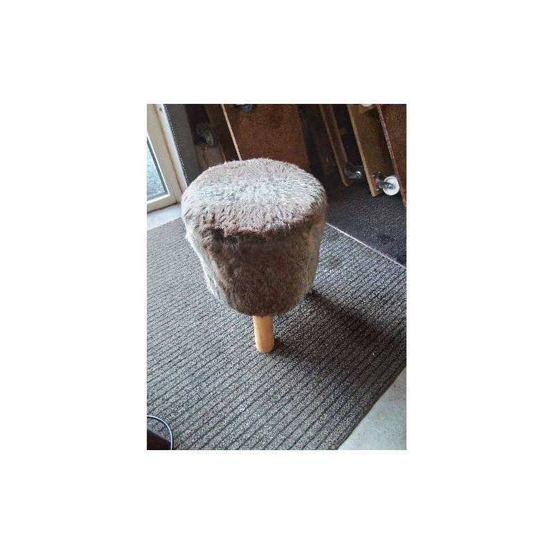 POUF MOUMOUTE PIEDS BOIS CLAIR