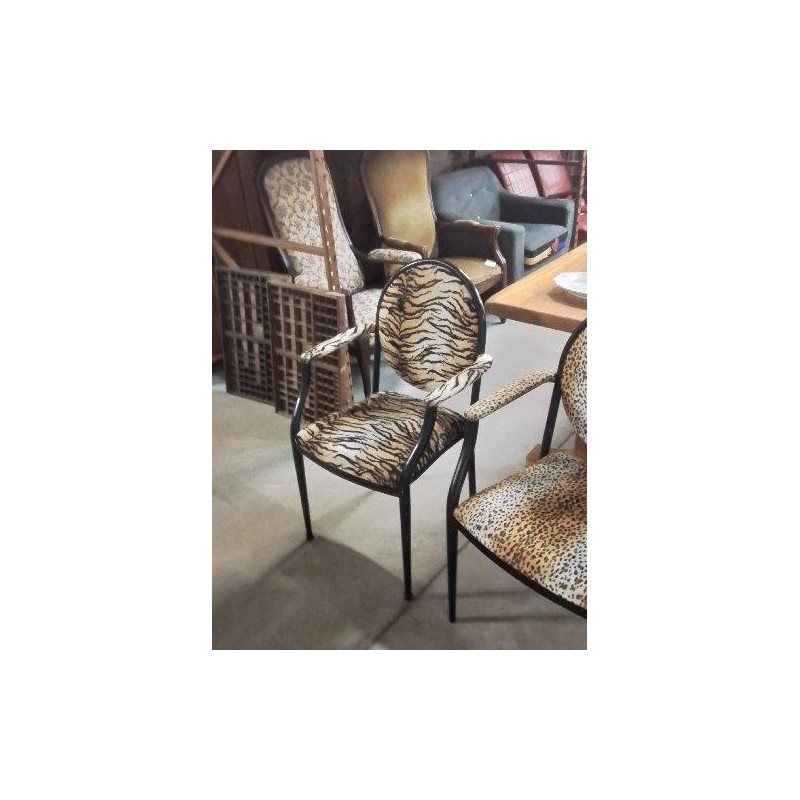FAUTEUIL PIÈTEMENT MÉTAL NOIR TISSU PANTHERE 