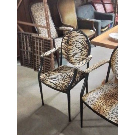 FAUTEUIL PIÈTEMENT MÉTAL NOIR TISSU PANTHERE 