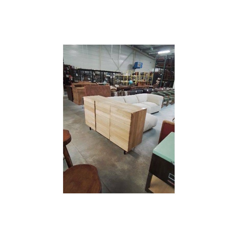 BUFFET BOIS CLAIR 3 PORTES PIÈTEMENT MÉTAL NOIR