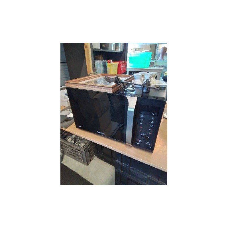 MICRO-ONDES COMBINÉ SAMSUNG CE107F