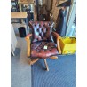 FAUTEUIL DE BUREAU A ROULETTES CHESTERFIELD CUIR FAUVE ANNÉES 80