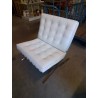 FAUTEUIL REPLIQUE BARCELONA PIÈTEMENT ACIER CHROMÉ ASSISE ET DOSSIER CUIR BLANC