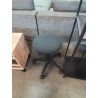 TABOURET D’ATELIER RÉSINE ET TISSU NOIR
