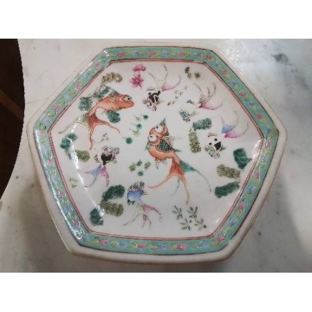 COUPE HEXAGONALE PORCELAINE CHINE  CANTON FIN XIXE 