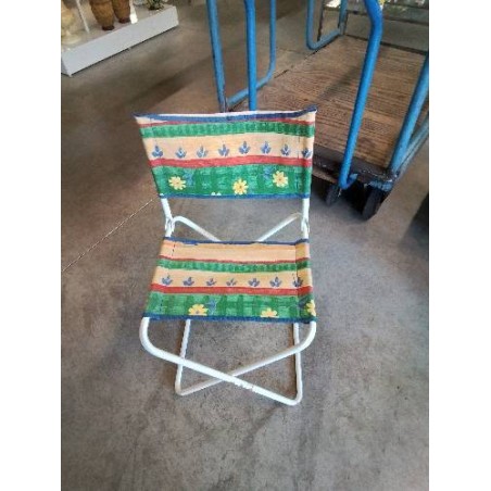 CHAISE PLIANTE DE JARDIN METAL BLANC ET TISSU FLEURI 