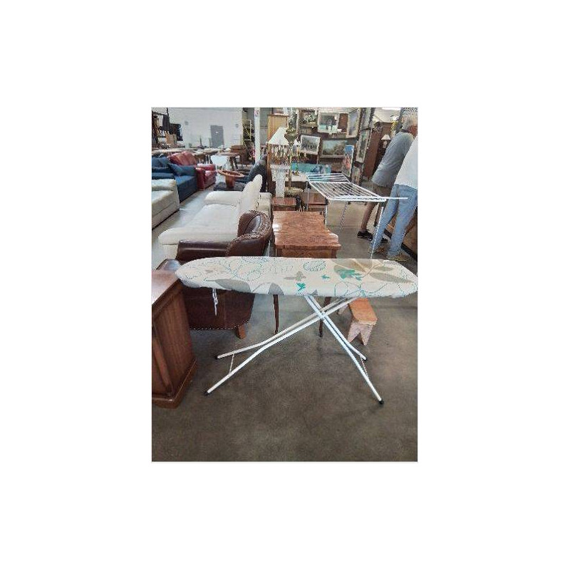 TABLE A REPASSER MÉTAL BLANC TISSU ECRU AUX PAPILLON 