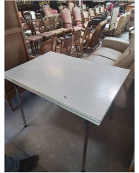 TABLE RECTANGULAIRE FORMICA BLANC A RALLONGES 