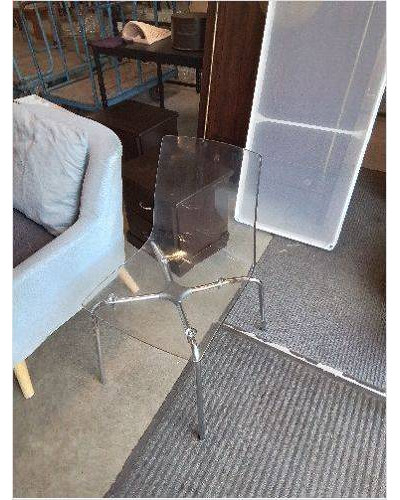 CHAISE PLASTIQUE...