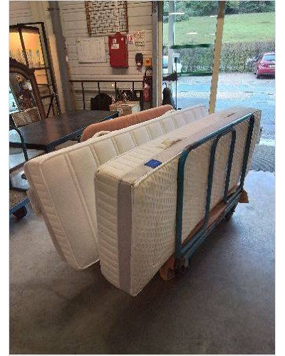 PAIRE DE MATELAS 400...