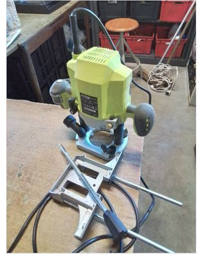 DÉFONCEUSE RYOBI ERT1400RV