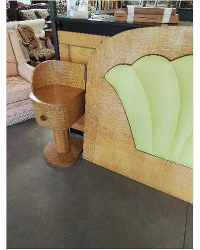 ENSEMBLE TÊTE DE LIT ET SES 2 CHEVETS ANGLAIS ART DECO  BOIS CLAIR ET CUIR VERT 