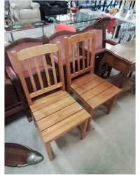 PAIRE DE CHAISES PIN DOSSIER BARREAUX VERTICAUX 