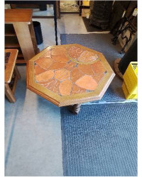 TABLE BASSE OCTOGONAL CARRELÉ ROUGE 