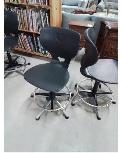 CHAISE D’ATELIER REGLABLE...