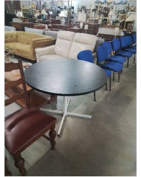 TABLE RONDE PIÈTEMENT MÉTAL ECRU PLATEAU BOIS NOIR 105X74,5