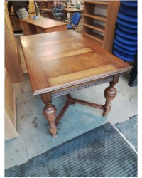 TABLE RECTANGULAIRE EXTENSIBLE A ENTRETOISE PIEDS BALUSTRE 150X90X78