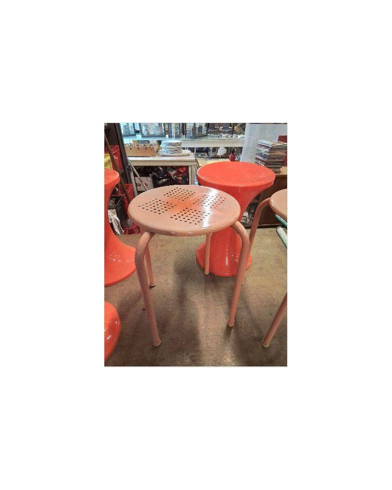 TABOURET MÉTAL ROSE AJOURÉ 
