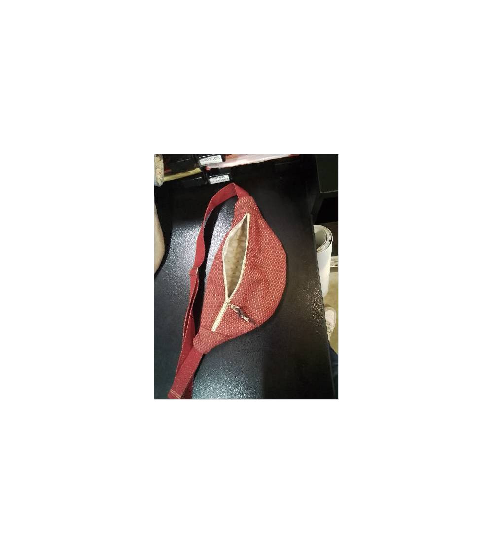 BANANE ROUGE MATELASSÉE 