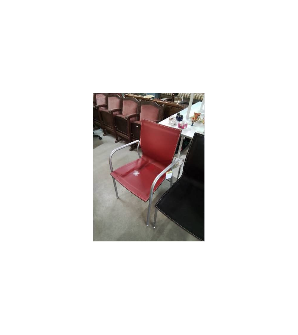 FAUTEUIL D’ACCEUIL PIÈTEMENT MÉTAL CHROMÉ ASSISE CUIR ROUGE