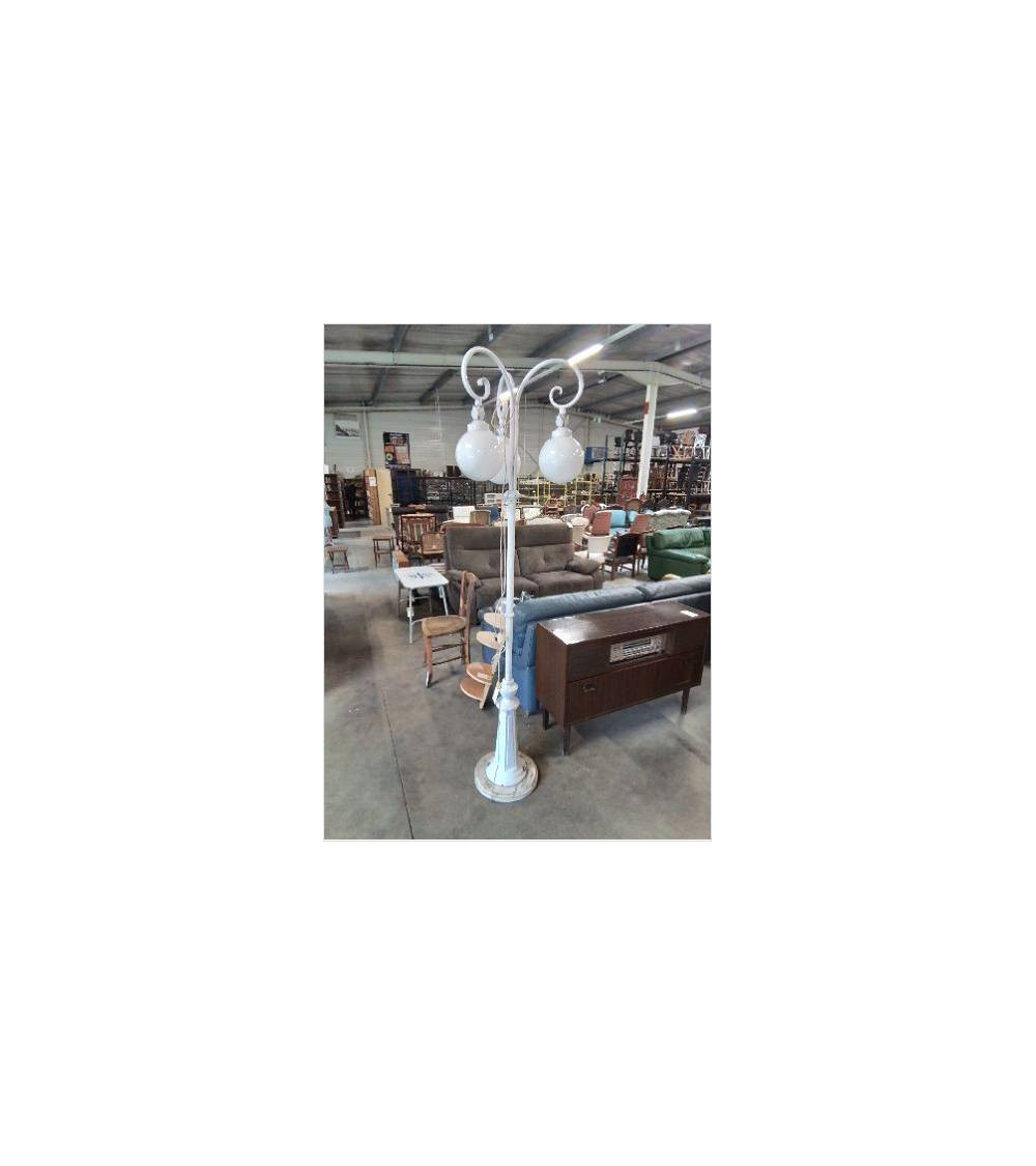 LAMPADAIRE ALUMINIUM BLANC 3 GLOBES METHACRYLATE  SERIE BOULES ROGER PRADIER