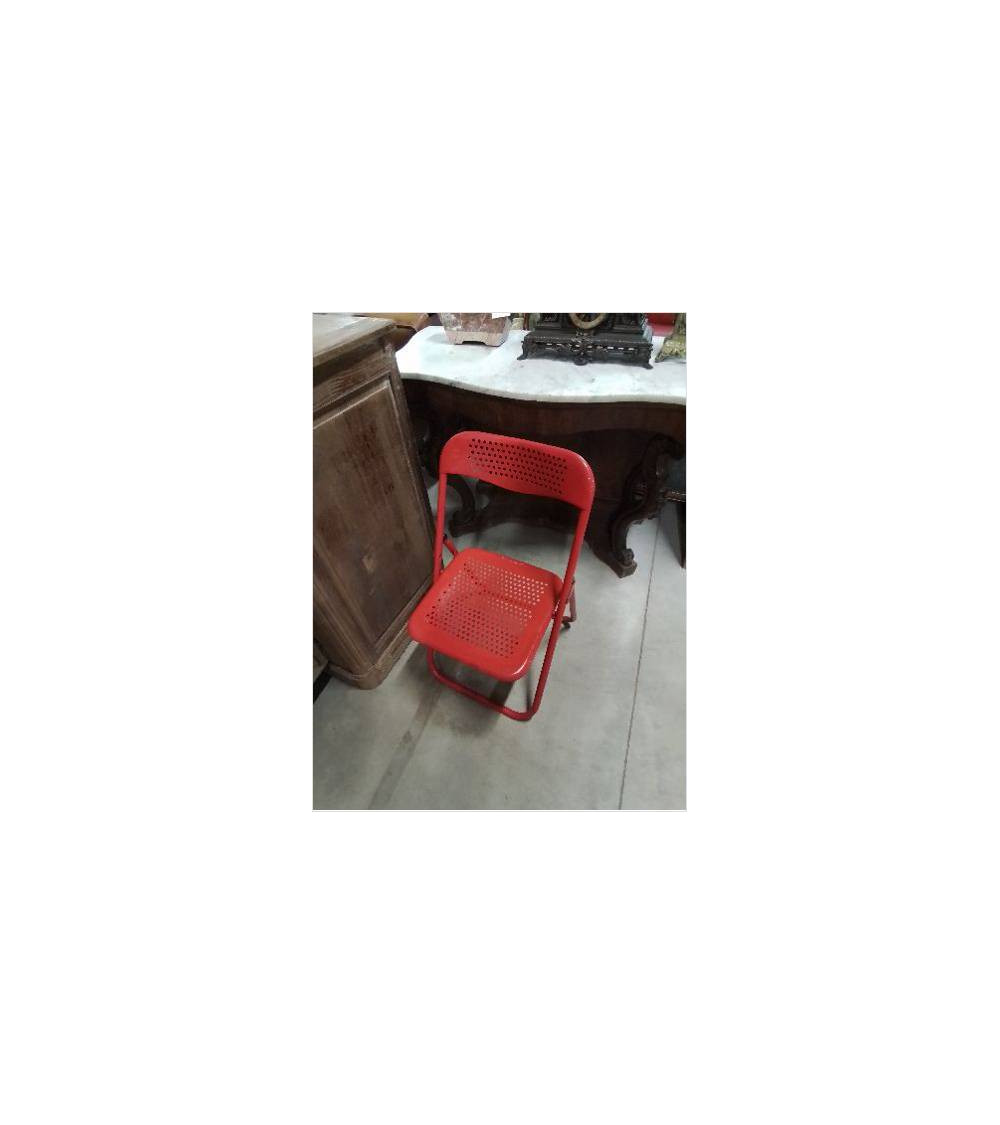 CHAISE PLIANTE METAL ROUGE AJOURÉ