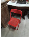 CHAISE PLIANTE METAL ROUGE AJOURÉ