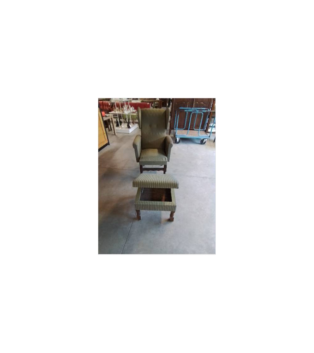 FAUTEUIL A OREILLES ET REPOSE PIEDS BOIS ET TISSU BRONZE 