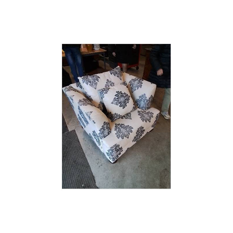 FAUTEUIL COTTAGE ANGLAIS ELLIOTT TISSU ECRU ET BLEU PIEDS TOUPIES  BOIS 