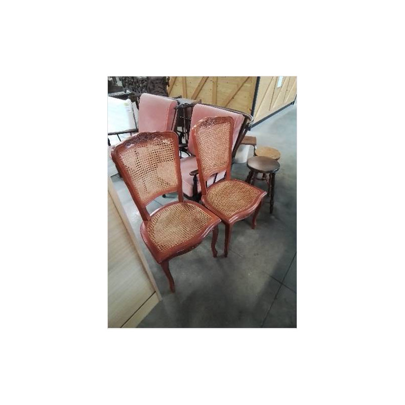 PAIRE DE CHAISES BOIS CLAIR ASSISE ET DOSSIER CANNÉ STYLE RÉGENCE COQUILLE 