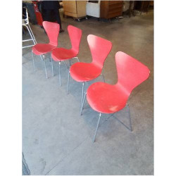 4 CHAISE ROUGE PIÈTEMENT...