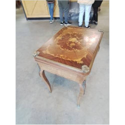 BUREAU COIFFEUSE TABLE A JEU A SYSTÈME BOIS DE ROSE GARNITURE BRONZE  STYLE LOUIS XV