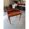 BUREAU A GRADIN BOIS CLAIR PIEDS TOURNÉS 2 NICHES 3 TIROIRS 