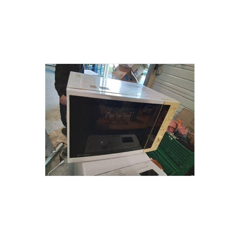 FOUR HITACHI COMBI  CONVECTION 750