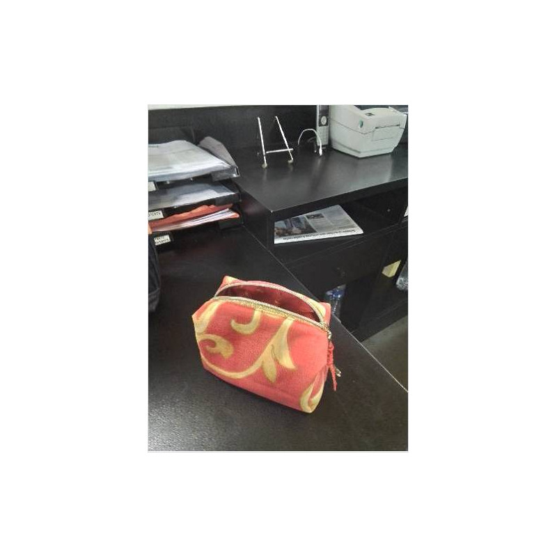 TROUSSE ROUGE ET OR