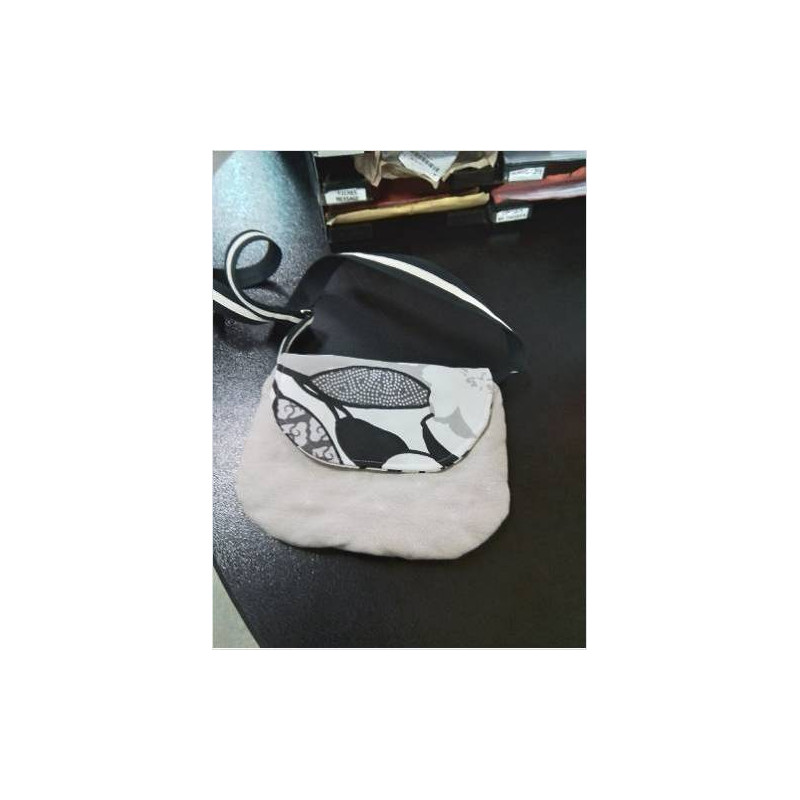 SAC BANDOULIÈRE MATELASSÉ ECRU ET NOIR