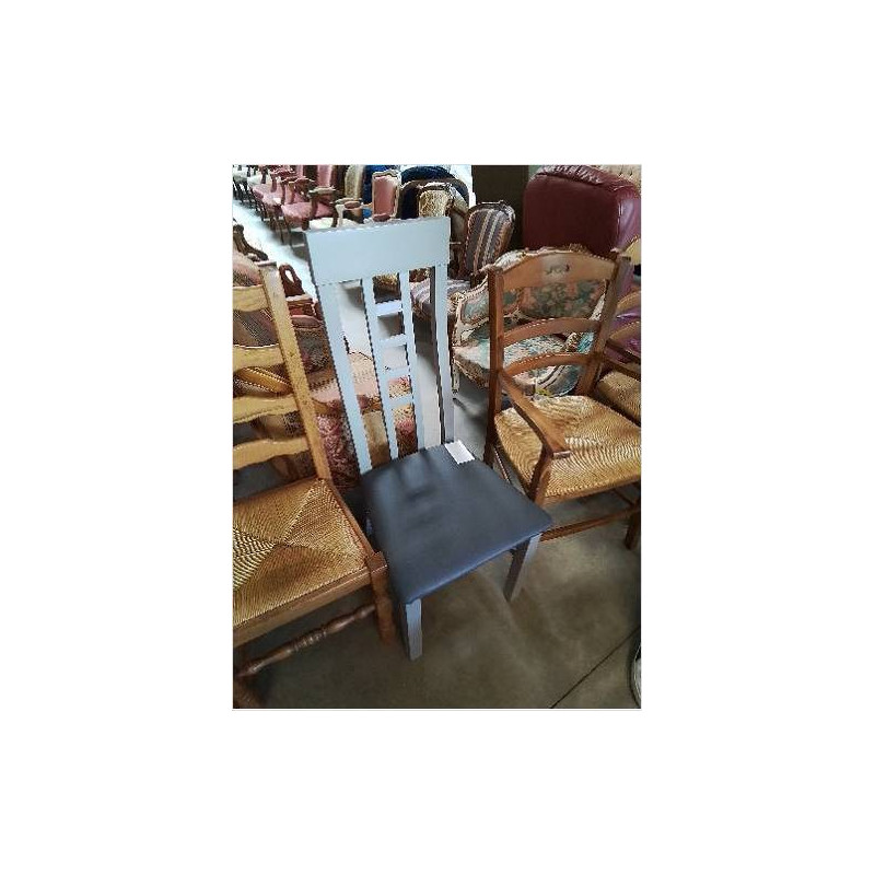 CHAISE BOIS GRIS HAUT DOSSIER ASSISE PU TAUPE