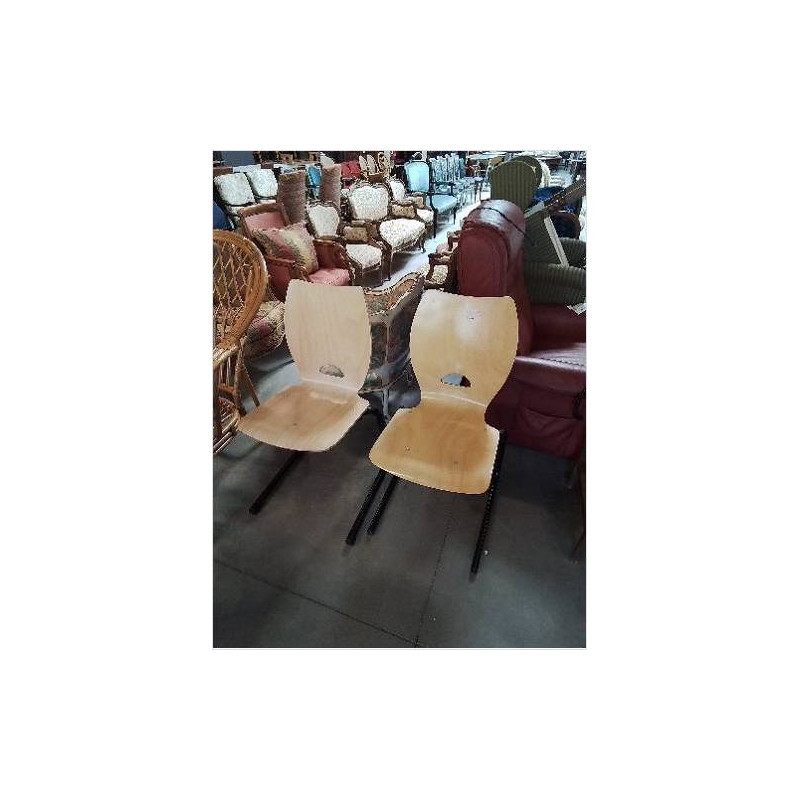 CHAISE D’ACCEUIL PIÈTEMENT MÉTAL NOIR ASSISE BOIS CLAIR