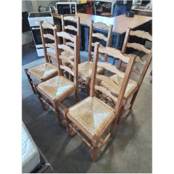 6 CHAISES A ENTRETOISE BOIS...