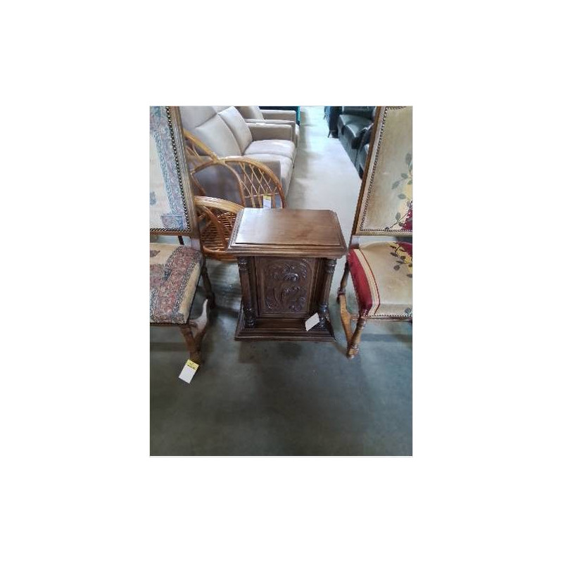 COFFRE A COLONNES BOIS SCULPTÉ FIN XIXE 