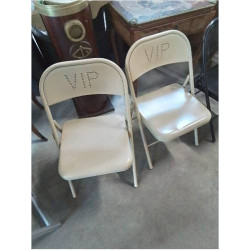 CHAISE PLIANTE METAL BEIGE VIP