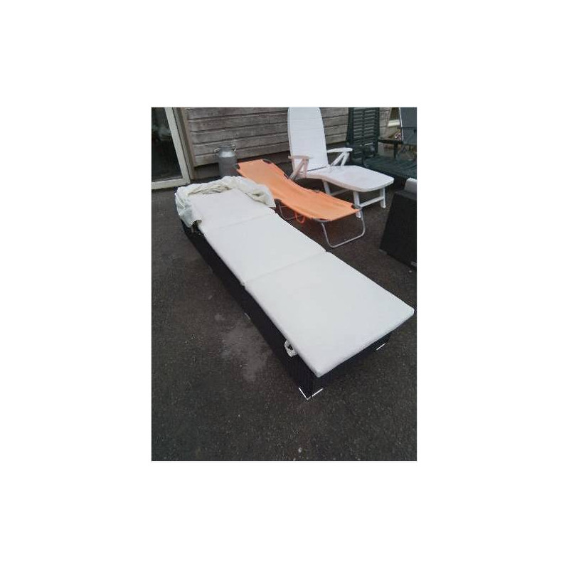 BAIN DE SOLEIL RESINE TRESSÉE NOIR AVEC COUSSIN ECRU VIDAL XL