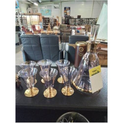 CARAFE ET 6 VERRES TEINTES...