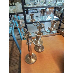 PAIRE DE CHANDELIERS 2...