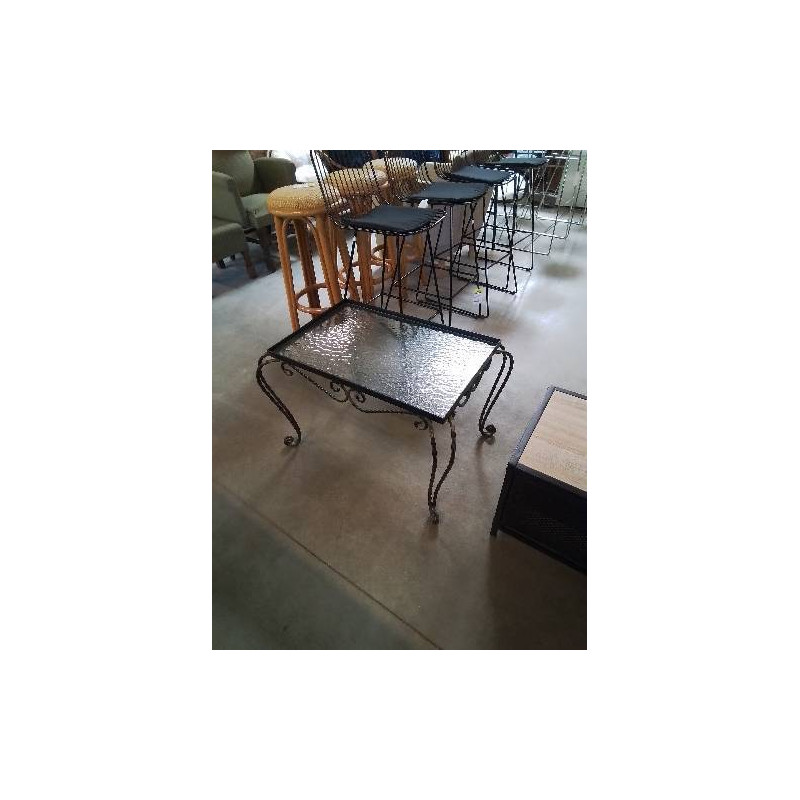 TABLE BASSE RECTANGULAIRE PIÈTEMENT FER FORGÉ NOIR PLATEAU VERRE ANNÉES 50