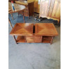 TABLE BASSE COFFRE BAR  BOIS CLAIR A COLONNES 2 TABLETTES
