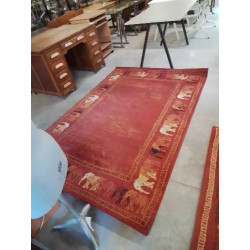 TAPIS ORANGÉ AUX ÉLÉPHANTS...