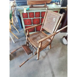 FAUTEUIL A PORTEUR BOIS ASSISE ET DOSSIER CANNÉ LIT ET FAUTEUILS MÉCANIQUES DUPONT 10 R HAUTEFEUILLE